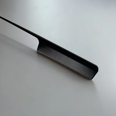 Lược chải tóc có tay cầm mảnh cho việc chia tóc