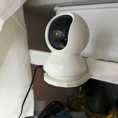 Giá để đồ Ikea Ivar dành cho Tapo C200