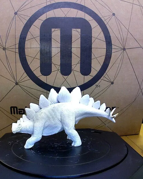 Mô hình khủng long Stegosaurus quét 3D bằng MakerBot - Image 1