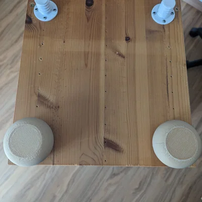 Chân điều chỉnh chiều cao cho tủ hoặc kệ thấp Poly