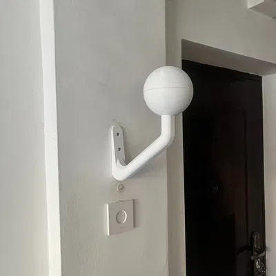 Giá treo mũ bảo hiểm xe máy treo tường