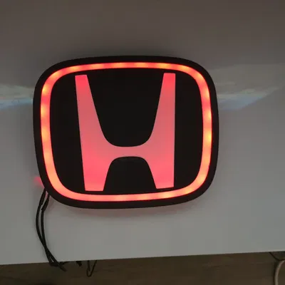 Hộp đèn Honda với logo in 3D và đèn LED