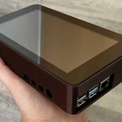 Hộp Raspberry Pi 4B với màn hình cảm ứng 7 inch