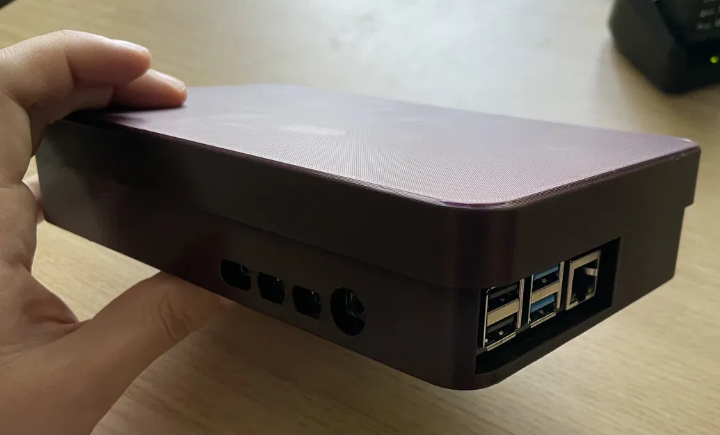 Hộp Raspberry Pi 4B với màn hình cảm ứng 7 inch - Image 2