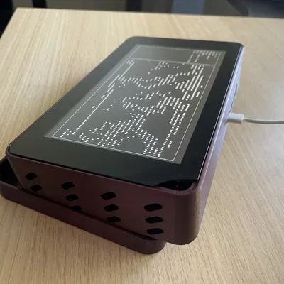 Hộp Raspberry Pi 4B với màn hình cảm ứng 7 inch