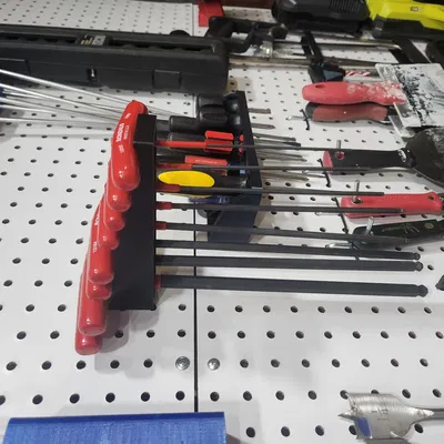 Cán T-Bondhus Metric treo trên bảng ghim