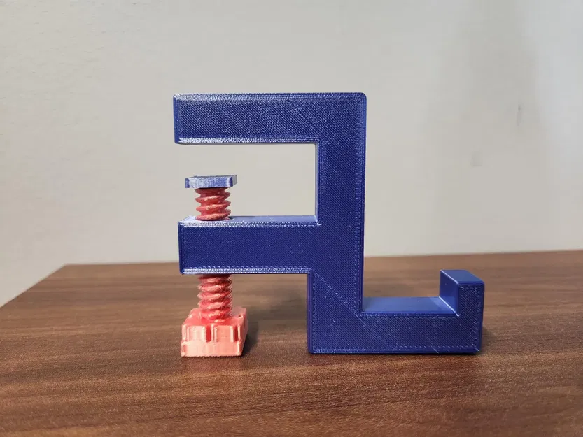 Giá đỡ tai nghe và ba lô cho máy in 3D - Image 1