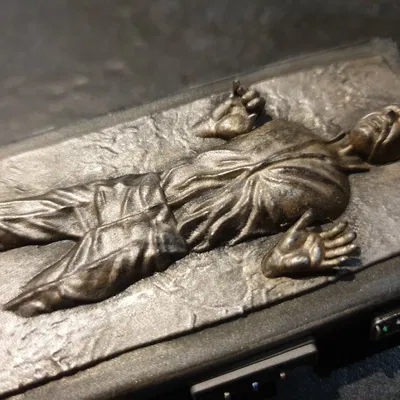 Han Solo trong Carbonite từ Star Wars
