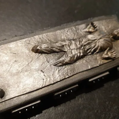 Han Solo trong Carbonite từ Star Wars