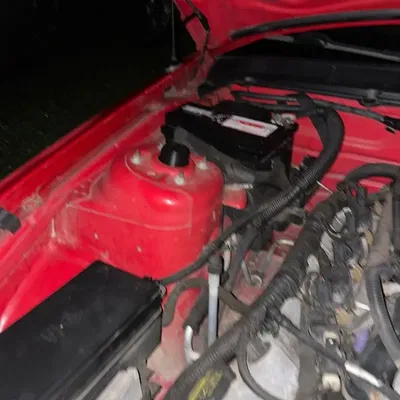 Nắp đậy trụ trước cho xe Mustang 2005 - 2009