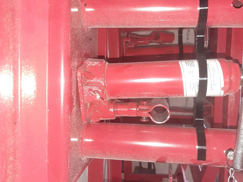 Giá đỡ trung tâm cho b ramp nâng xe Arebos PKW - Image 3