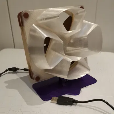 Quạt bàn Noctua 140mm với thiết kế cải tiến