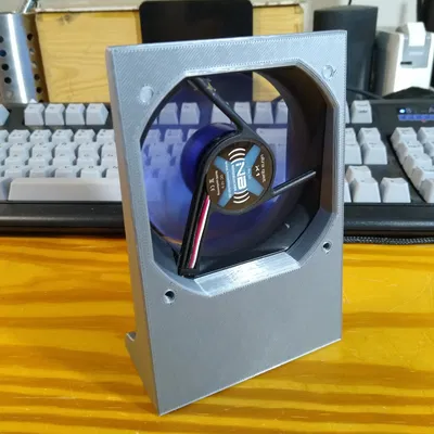 Giá đỡ quạt PC 80 mm đơn giản cho bàn làm việc
