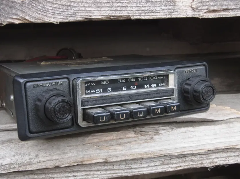 Núm điều chỉnh điện trở cho radio cổ - Image 2