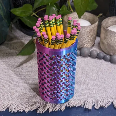 Cốc bút/vase phong cách độc đáo từ lưới Schwarz D