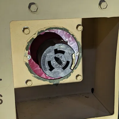 Bảng gắn vào MEP-803/2 cho ổ cắm Marinco CS6369 50 Amp