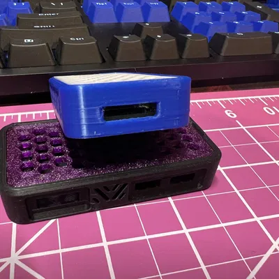 Vỏ Raspberry Pi Zero 2 W với không gian cho tản nhiệt