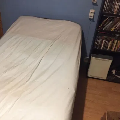 Giường gấp treo tường tiện lợi cho không gian nhỏ