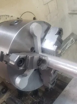 Dừng chấu máy tiện cho vật ngắn tại vị trí lặp lại - Image 1