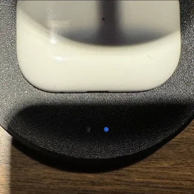 Bộ điều chỉnh căn chỉnh đế sạc Anker PowerWave cho AirPods Pro