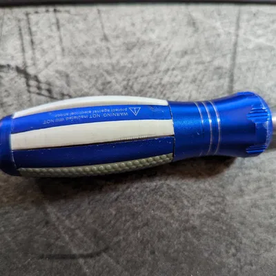 Bảng điều khiển tuốc-nơ-vít Kobalt mỏng hơn