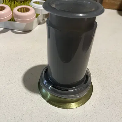 Giá đỡ Aeropress tiện lợi cho không gian bếp