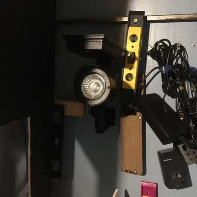 Đèn LED năng lượng mặt trời gắn tường cho cảnh quan Mainstays