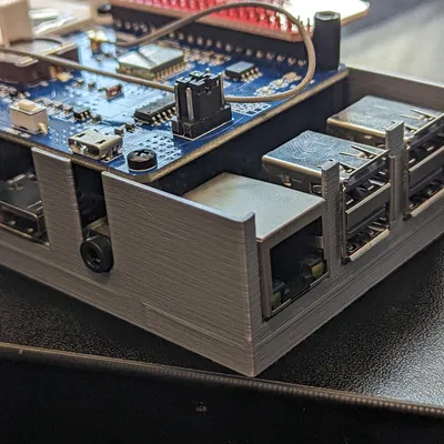 Giá đỡ cơ bản cho Raspberry Pi 3B+