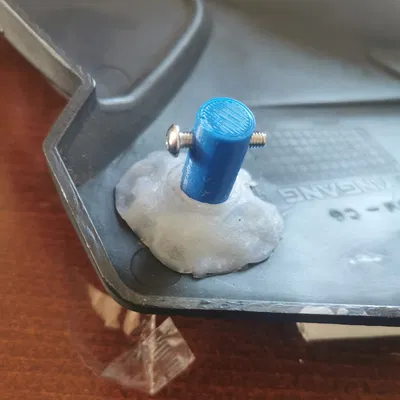 Thay thế khóa nắp bên cho xe máy Romet ADV 125