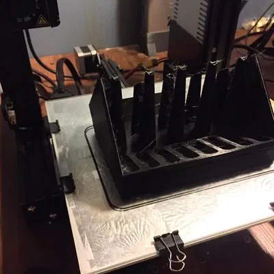 Giá đỡ dụng cụ cầm tay cho tua vít và kìm