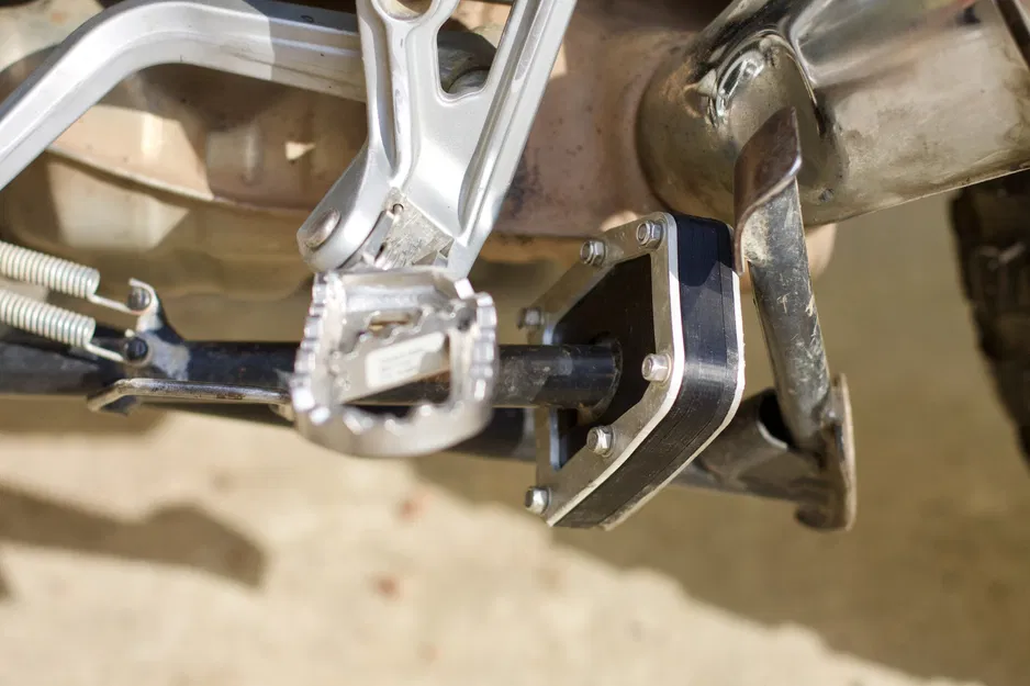 Mở rộng chân chống cho BMW R1150GS Adventure - Image 3