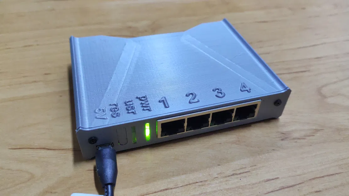 Hộp Mikrotik hAP Lite với giá treo rack - Image 3