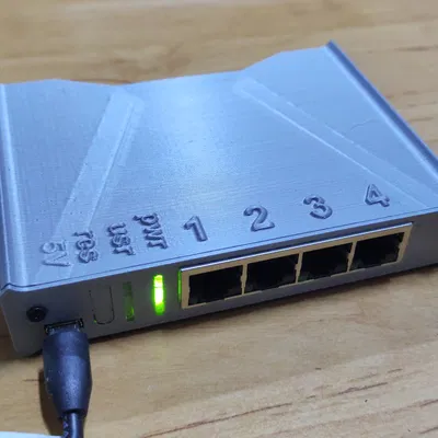 Hộp Mikrotik hAP Lite với giá treo rack