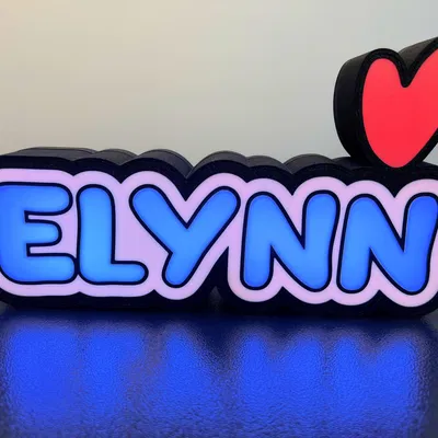 Hộp tên Wled Elynn với trái tim đa màu sắc