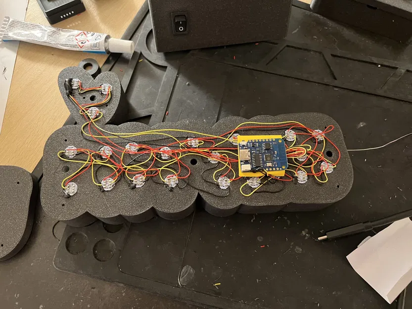 Hộp tên Wled Elynn với trái tim đa màu sắc - Image 3