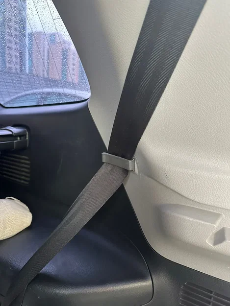 Móc dây an toàn cho Toyota Highlander - Image 2