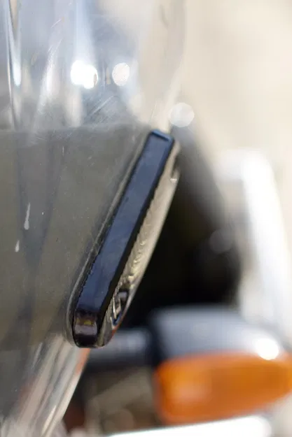 Giá đỡ plexi ngoài cho BMW R1150GS Adventure - Image 2