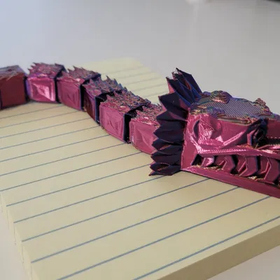 Quetzalcoatl phong cách low poly với chi tiết linh hoạt