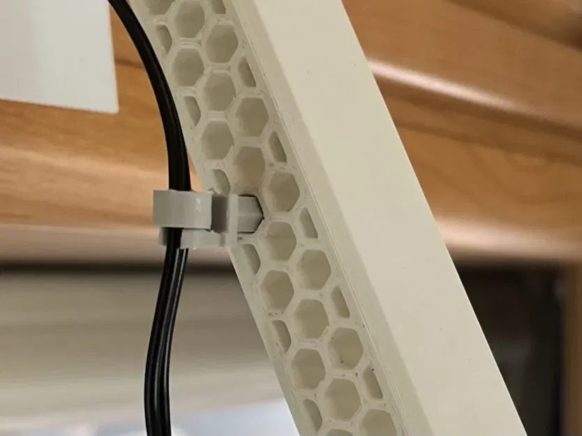 Giá đỡ cáp cho tay cầm đa năng nhỏ - Image 1