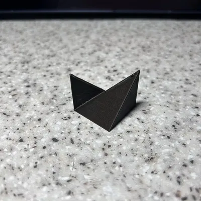 Khối lập phương Low Poly độc đáo và tinh tế