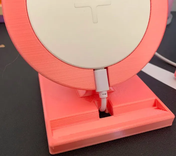 Giá đỡ sạc Iphone Mickey từ Ikea Livboj - Image 2