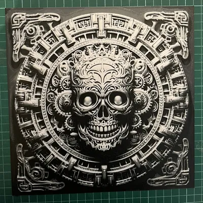 Đầu lâu với nền cảm hứng từ lịch Maya