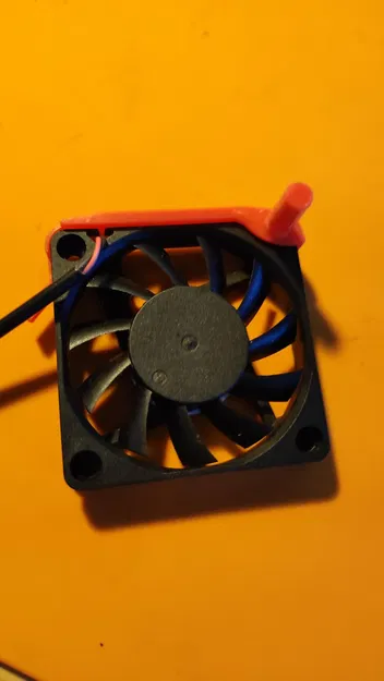 Giá đỡ quạt 60x60 mm cho tay hàn thứ ba - Image 1