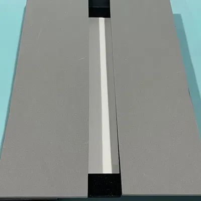 Bảng phẳng điều chỉnh để gắn côn trùng có cánh