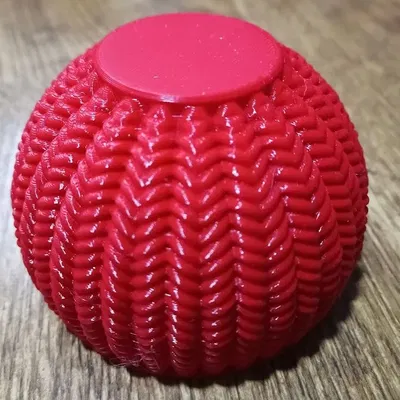 Bát nhỏ với họa tiết bện độc đáo