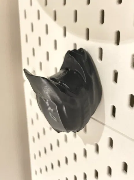 Giá treo mũ bảo hiểm MTB cho bảng ghim Skadis - Image 1