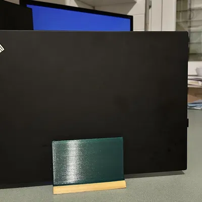 Giá đỡ laptop tối giản tiết kiệm không gian bàn làm việc