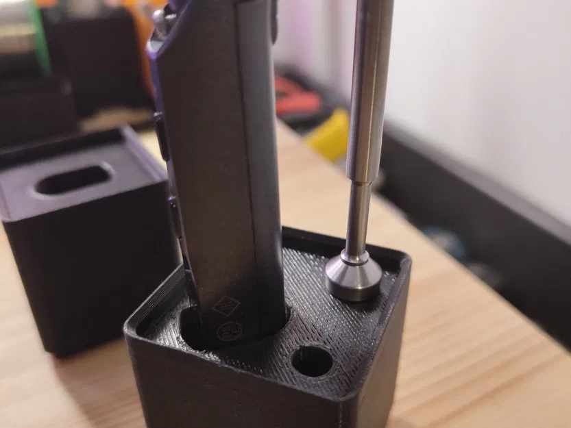 Giá đỡ Gridfinity cho TS100/Pinecil và 3 đầu/adapter dự phòng - Image 1