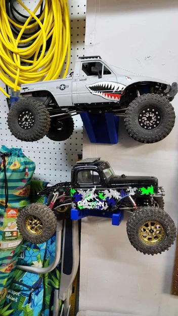 Giá đỡ RC gắn tường cho xe địa hình - Image 1