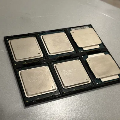 Khay đựng CPU LGA 2011 cho Intel Xeon